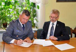Więcej policyjnych patroli na ulicach Łowicza
