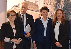 Dorota Dziekanowska wygrała konkurs na dyrektora I LO