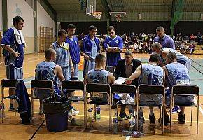 Wygrali derby i wrócili na fotel lidera