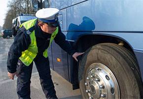 Skontroluj autobus przed wyjazdem dziecka
