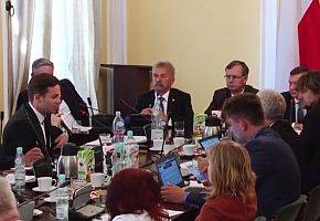 Relacja z sesji Rady Miejskiej w Łowiczu - VIDEO