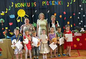 Najpiękniej śpiewające przedszkolaki nagrodzone misiami