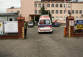 W Łowiczu zmarła 40-letnia kobieta podczas operacji cesarskiego cięcia