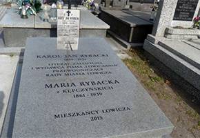 Nowy nagrobek małżeństwa Rybackich