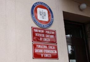 Zachorował absolwent, teraz badają uczniów i pracowników