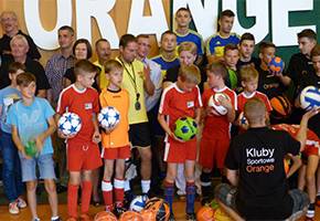 Sprzęt Orange dotarł do Bełchowa - VIDEO