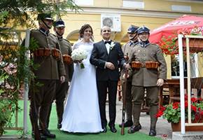 Kolejny dziesiątak w korpusie małżonków
