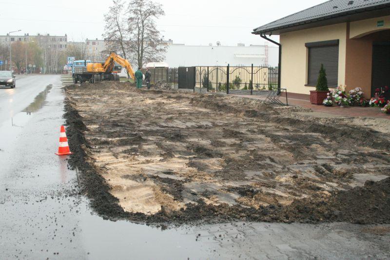 Powstanie parking przy kolejnym cmentarzu