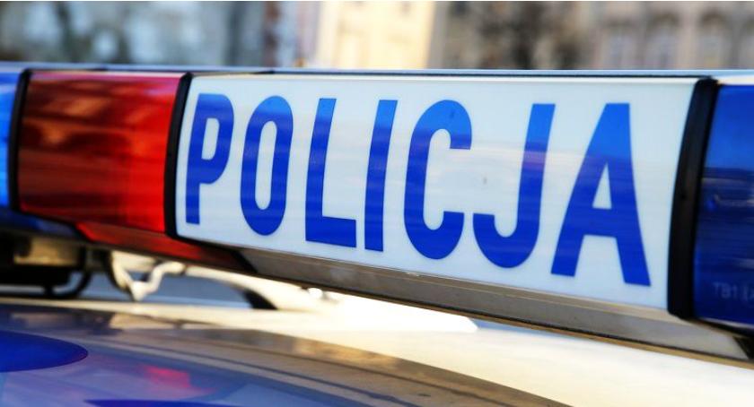 Wypadek pod Zdunami. Nietrzeźwy traktorzysta trafił do szpitala