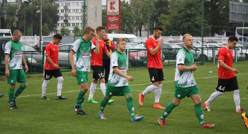 Pelikan pogrążył Czarne Koszule w doliczonym czasie gry
