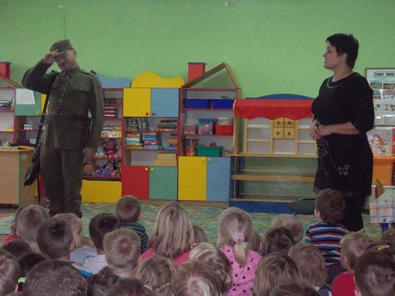 Zbigniew Zagajewski z wizytą u przedszkolaków