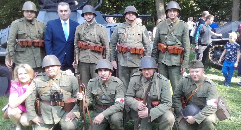 „Dziesiątacy” na targach w Kielcach oraz rekonstrukcjach w Skierniewicach i Ołtarzewie