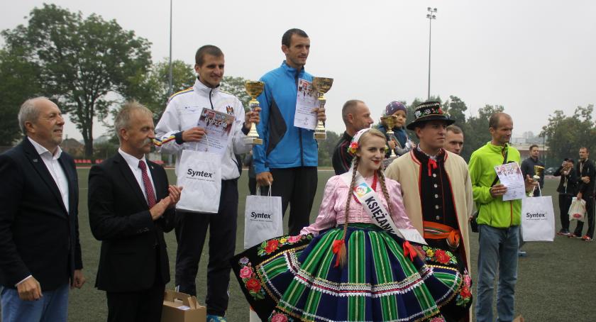 Międzynarodowe podium XXXVI Łowickiego Półmaratonu Jesieni