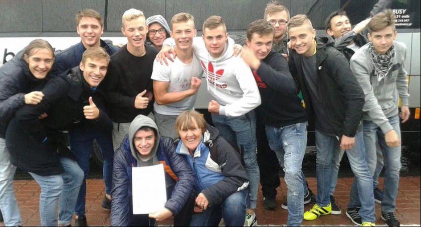 Sukcesy chłopców z II LO i dziewcząt z ZSP 4 w zawodach lekkoatletycznych