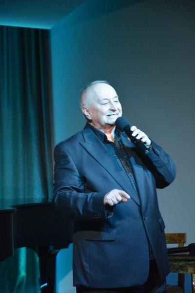 Bogdan Łazuka dla pań