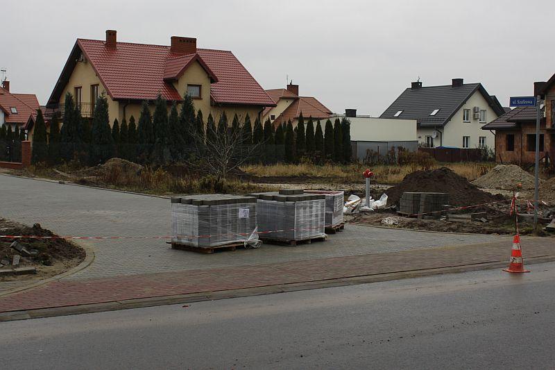 Trwają prace na ulicy Szafirowej