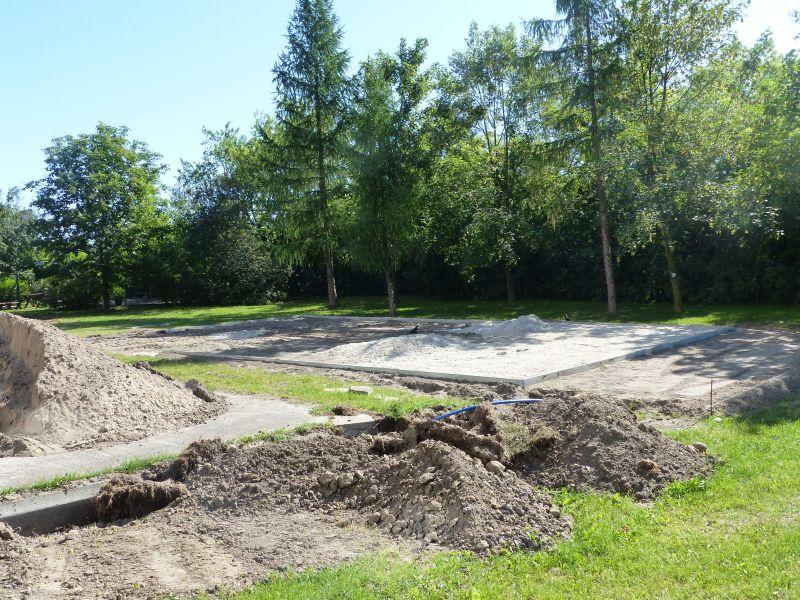 Z otwartych basenów przy Kaliskiej skorzystamy już w lipcu