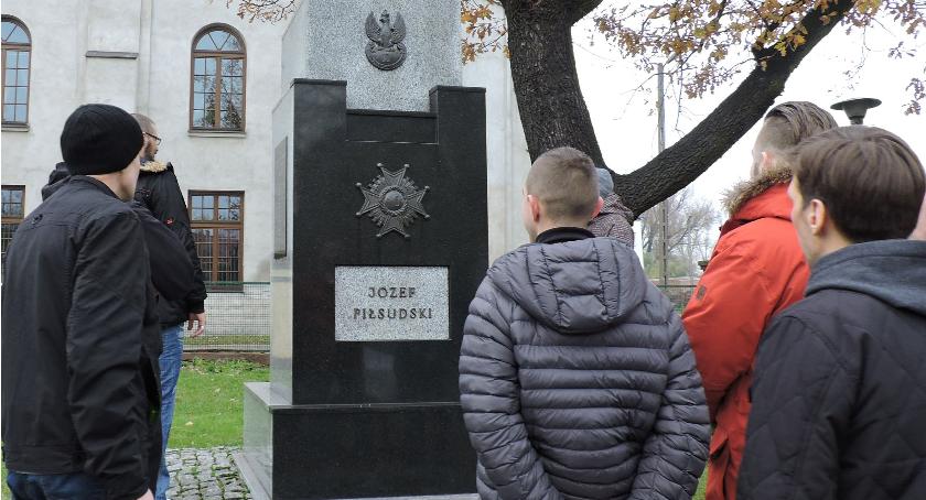 Śladami niepodległości w Łowiczu. Skazani oddali hołd bohaterom