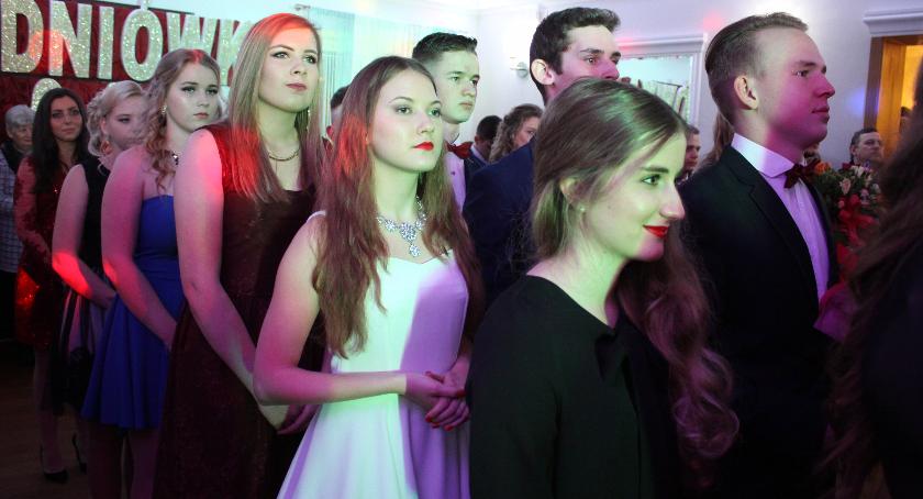 Studniówka maturzystów ZSP nr 1 w Łowiczu (ZDJĘCIA, VIDEO)