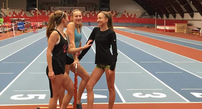 Podium Weroniki i Kuby na mityngu w Aleksandrowie Łódzkim
