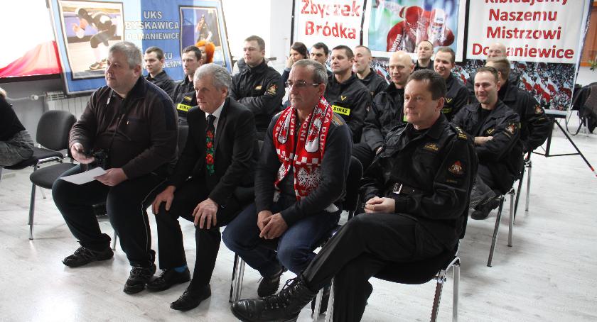 Dopingowali, ale do podium było daleko. Bródka 12. w Pjongczangu