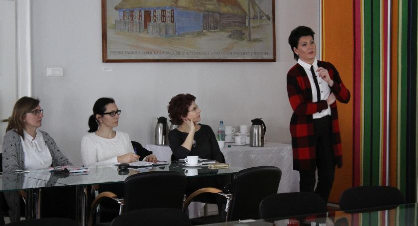 W łowickim muzeum o działaniach kulturalnych w regionie