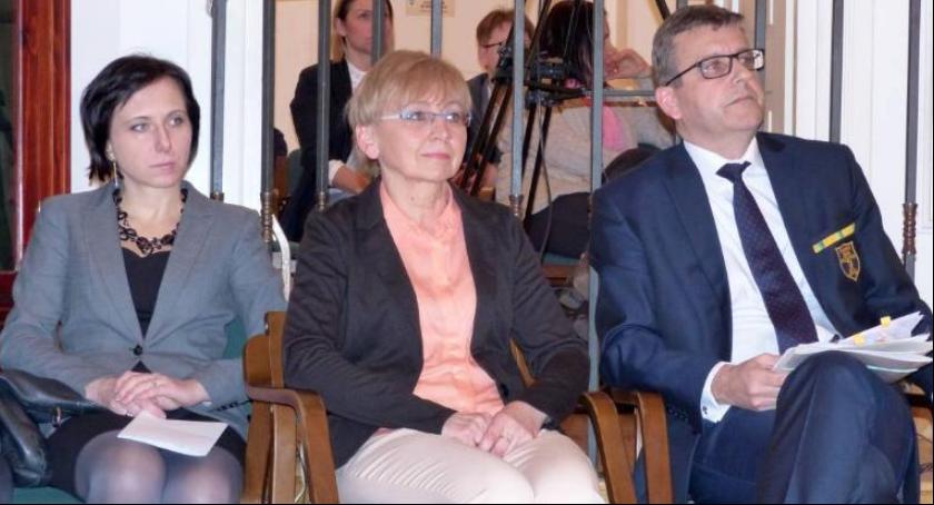 Pijarskie Gimnazjum będzie musiało oddać dotację, ale i odsetki