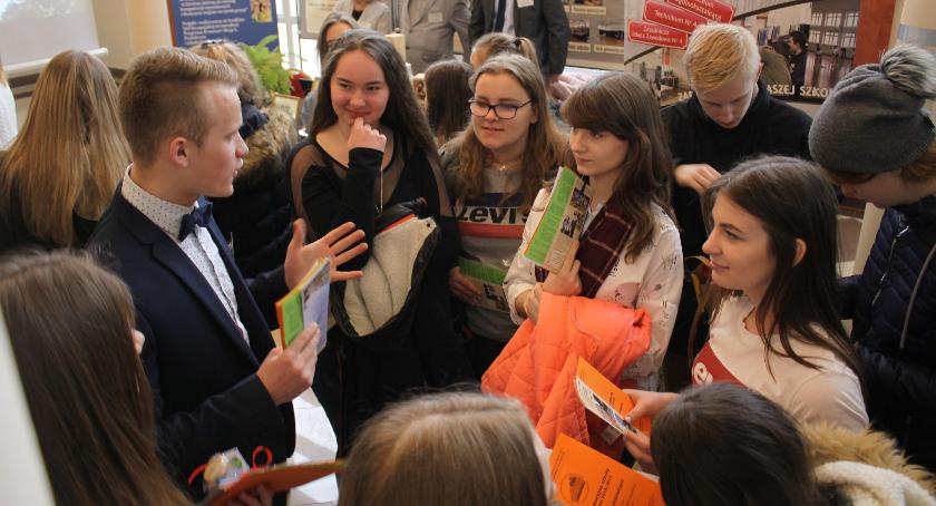 Targi edukacyjne dla gimnazjalistów w Łowiczu