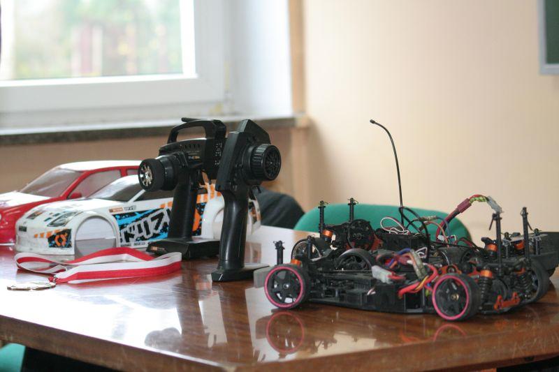 Mistrzowie Polski HPI Street Racing 2014 w szkole na Blichu