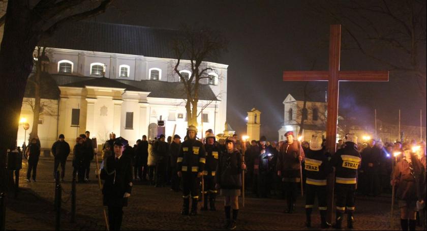 Ulicami Łowicza przeszła droga krzyżowa