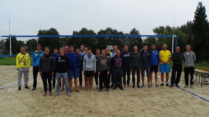 Osiem najlepszych par powalczy w finale plażówki