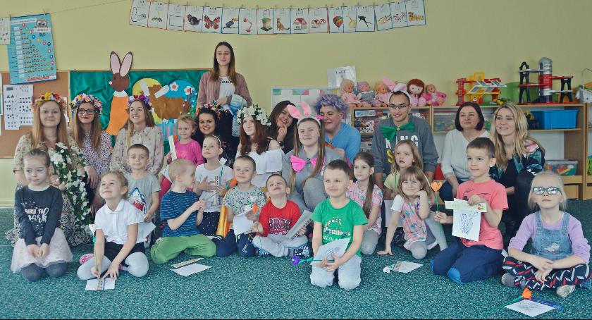 Przedstawienie „Happy Easter” dla dzieci z przedszkola „Pod Tęczą”