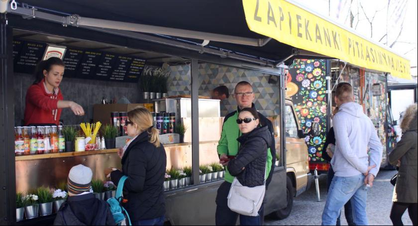 Zlot FoodTrucków przyciągnął na Nowy Rynek głodnych łowiczan