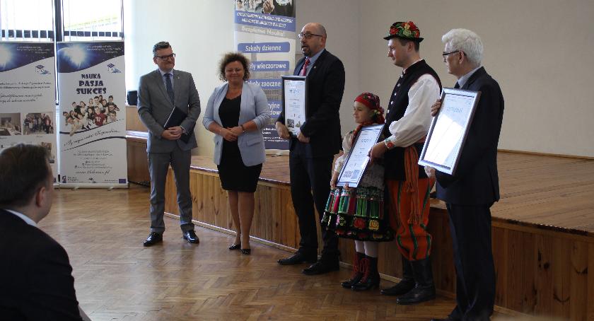 Certyfikaty dla łowickich projektów do wojewódzkiego budżetu obywatelskiego