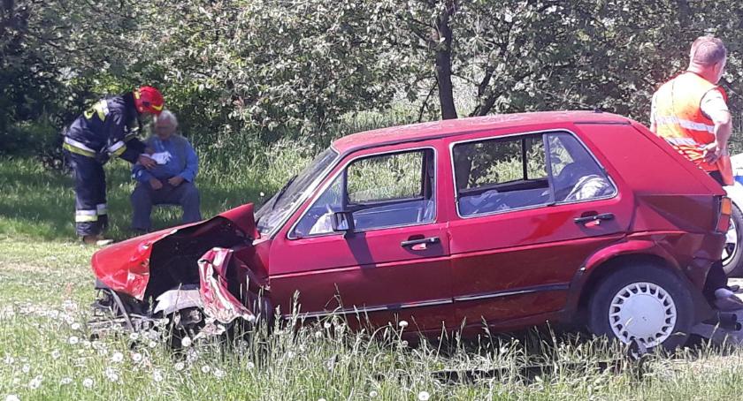 Zderzenie trzech pojazdów w Zdunach