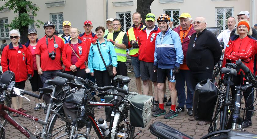 Rowerowy rajd z Łowicza do Nieborowa