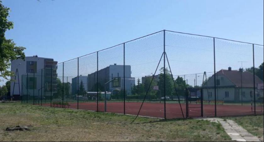 Przetarg na budowę bieżni w mniejszym zakresie