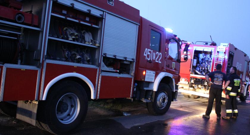 Pożar domu pod Łowiczem. Jedna osoba poszkodowana