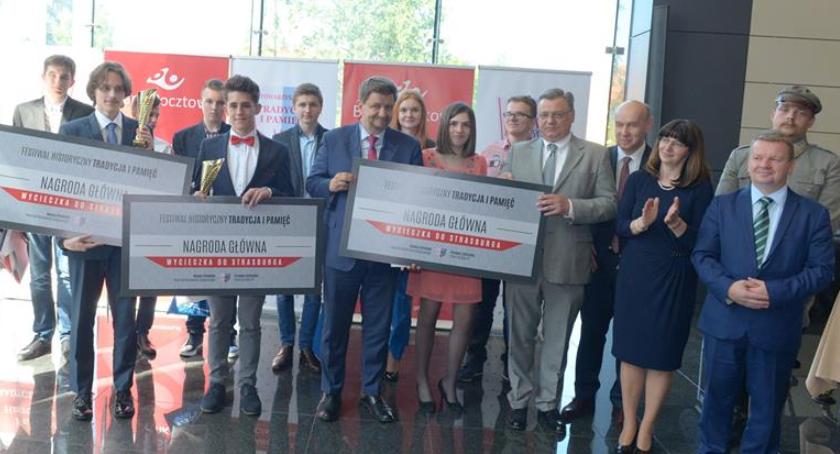 Sukces ucznia z Łyszkowic i szkoły w Kiernozi podczas Festiwalu Historycznego „Tradycja i Pamięć”