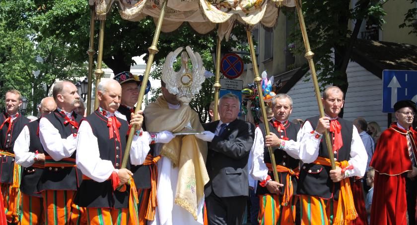Papieski dyplomata przyjedzie na Boże Ciało do Łowicza
