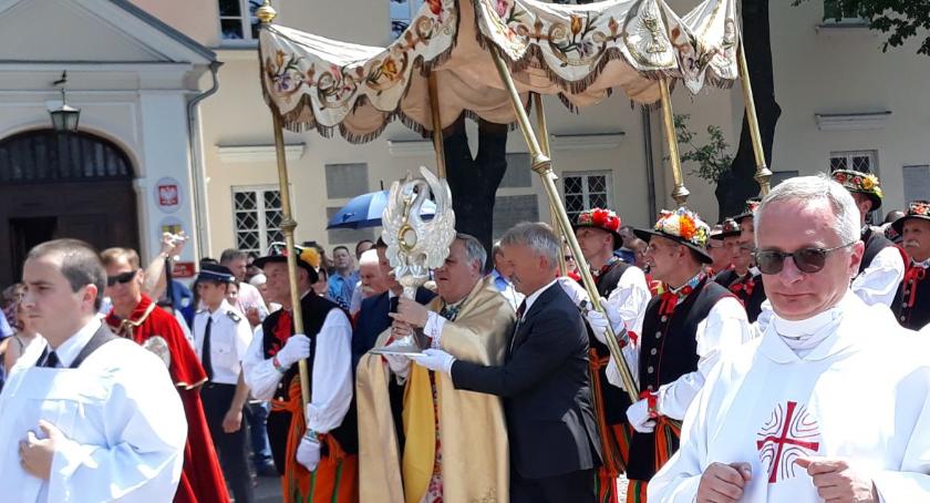 Procesja Bożego Ciała w Łowiczu (ZDJĘCIA, VIDEO)