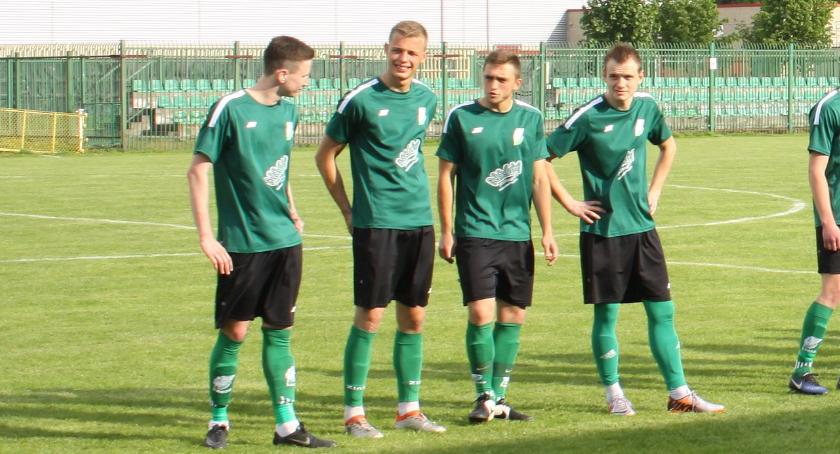 Szczęśliwy remis rezerw Pelikana