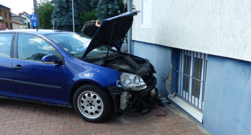 Znowu niebezpiecznie przy komendzie