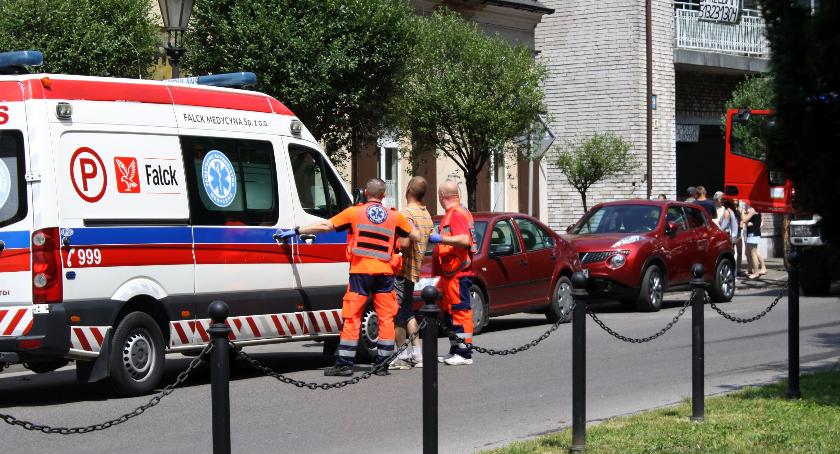 Pożar w budynku komunalnym w Łowiczu. Ranny mężczyzna