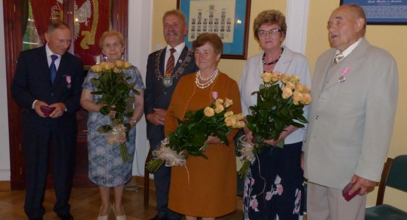 Trzy pary odznaczone Medalami za Długoletnie Pożycie