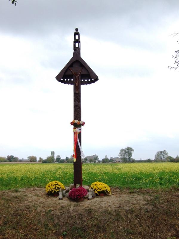 Poświęcili kopie krzyża