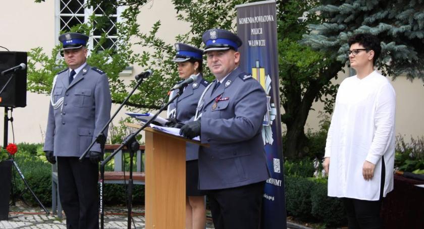 Awanse komendantów łowickiej policji