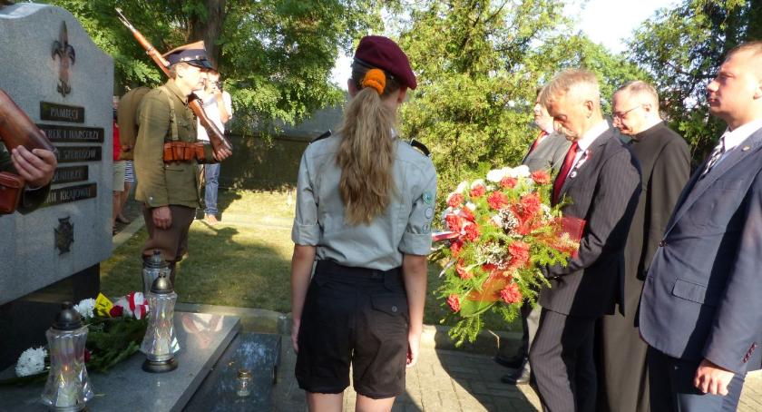 Po raz 16 oddano hołd ofiarom Powstania Warszawskiego [VIDEO]