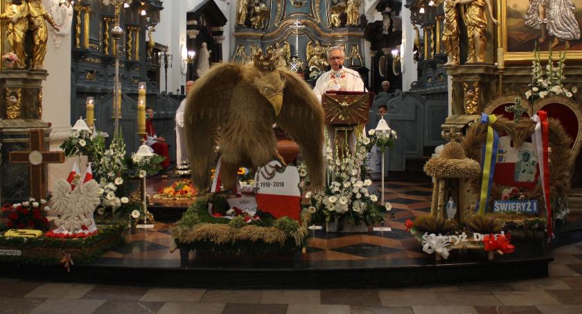 Dożynki parafialne w łowickiej katedrze (ZDJĘCIA, VIDEO)