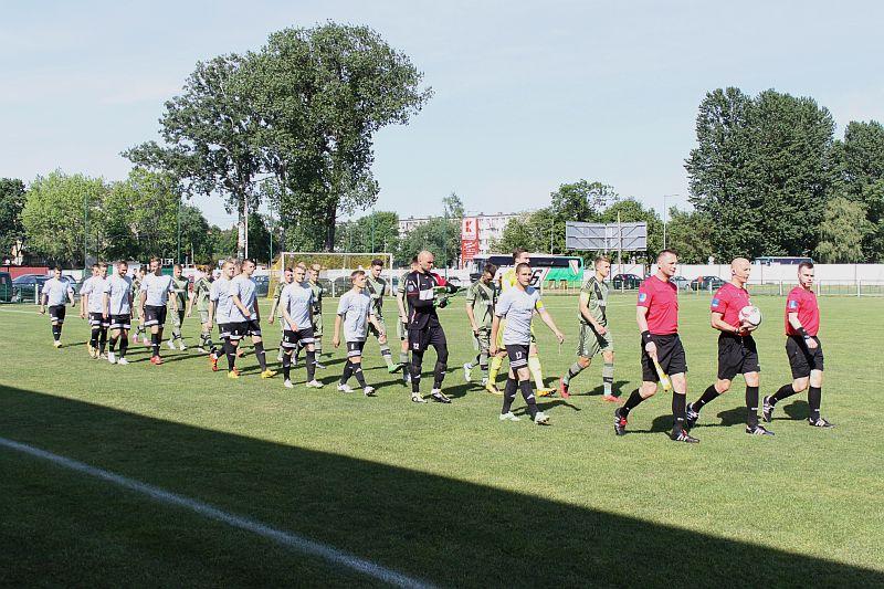 Legia poległa w Łowiczu, Pelikan blisko utrzymania - VIDEO